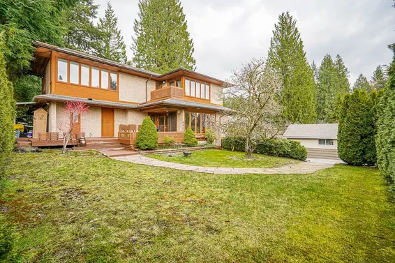 4315 Ruth Crescent, North Vancouver